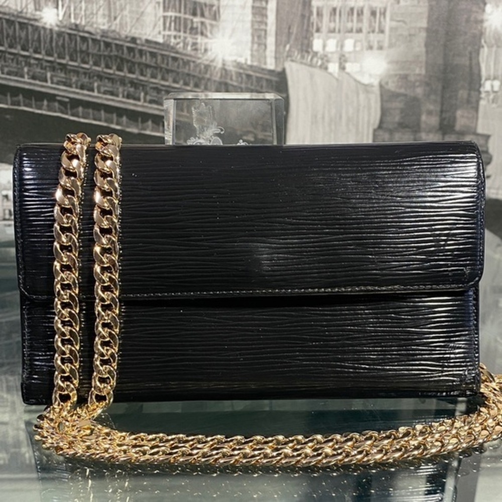 Authentic Louis Vuitton Black Epi International Wallet